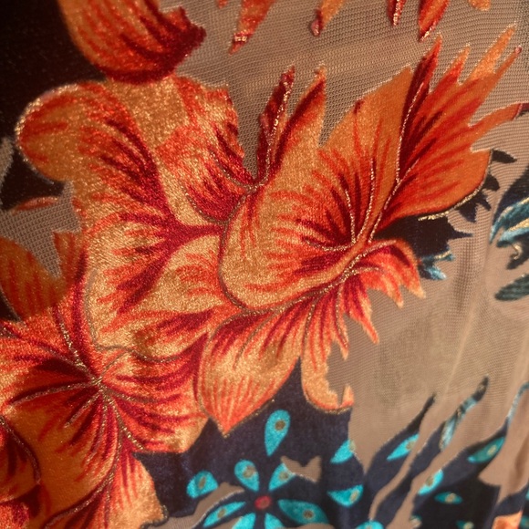 Velour Floral Print Kimono Small with Tassels - Picture 7 of 8